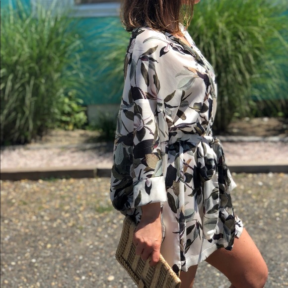 🆕Maryann Floral Leaf Tropical Print Kimono Dress - Picture 4 of 8